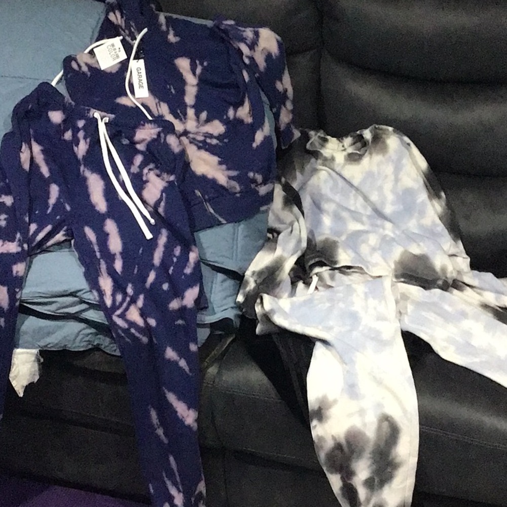 BRAND NEW 2 Sets -Garage 2piece TieDye SweatsSuites